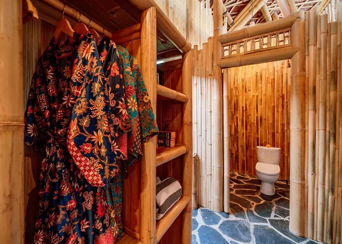 Ferienhaus The Mundis Bali - Bamboo Retreat With Private Pool & Mount Agung View Selat