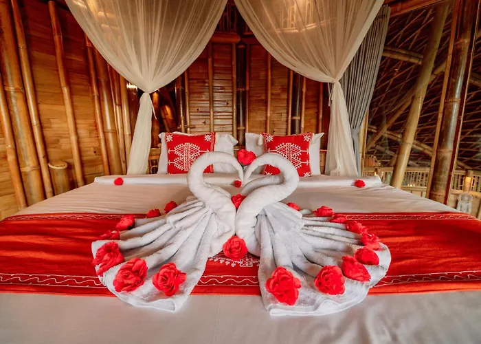 The Mundis Bali - Bamboo Retreat With Private Pool & Mount Agung View Ferienhaus