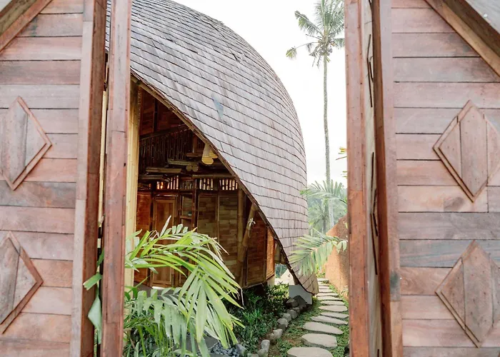 The Mundis Bali - Bamboo Retreat With Private Pool & Mount Agung View Ferienhaus *