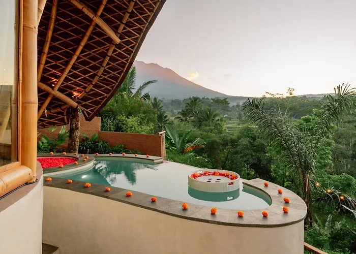 The Mundis Bali - Bamboo Retreat With Private Pool & Mount Agung View *